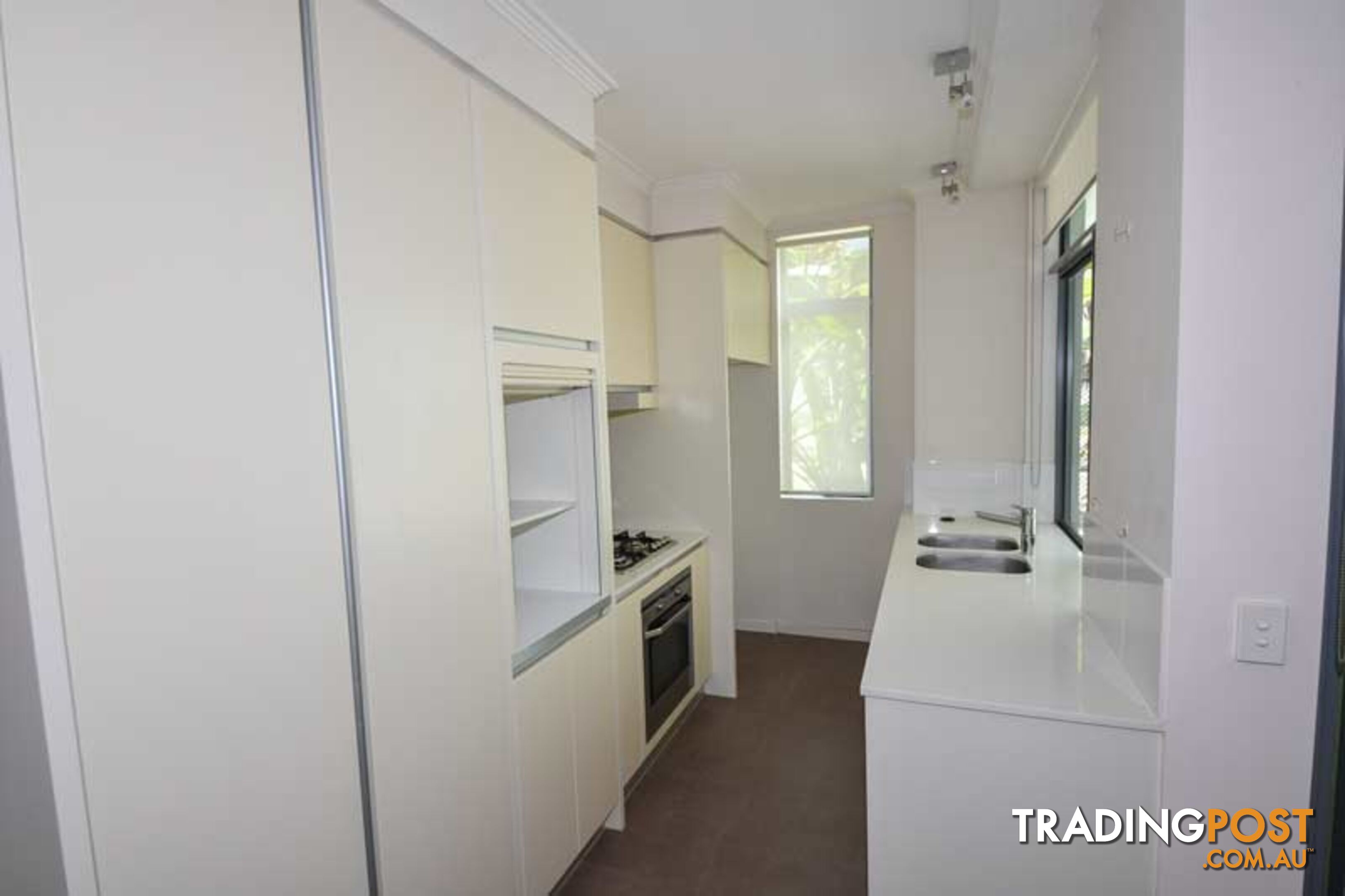 16/28 Bayview St RUNAWAY BAY QLD 4216