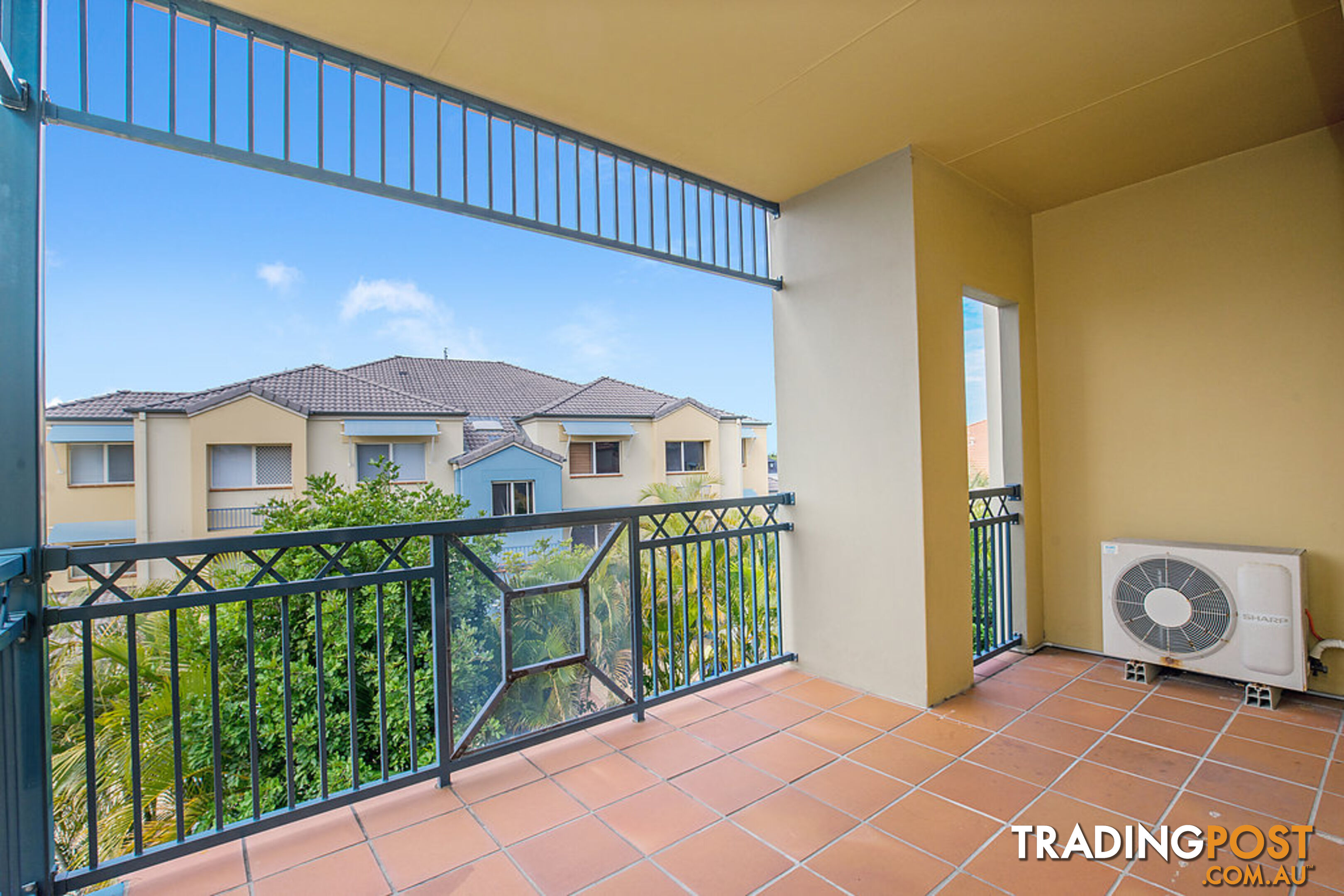 13/82 Limetree Parade RUNAWAY BAY QLD 4216