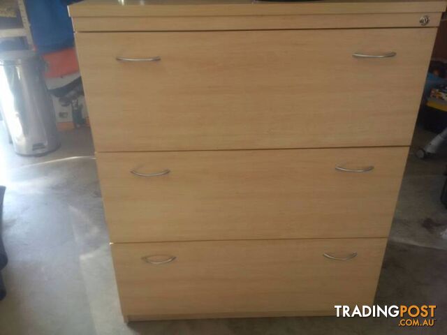 Timber Filing Cabinet American Oak 3 Drawer. New Mobile 2 Drawer