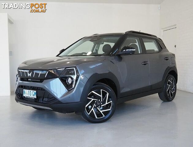 2025 MAHINDRA XUV3XO AX7L SUV