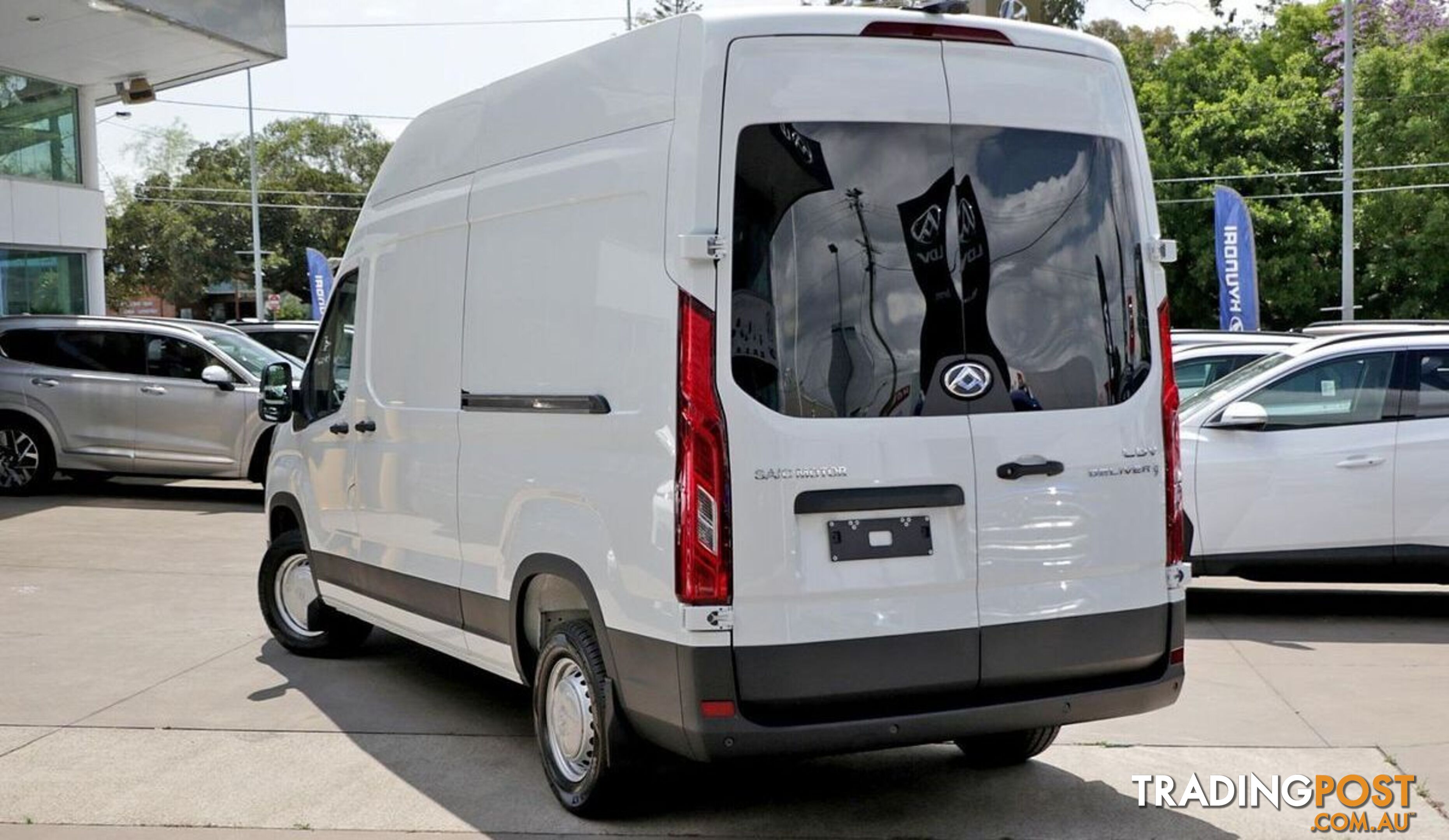 2024 LDV DELIVER 9   VAN