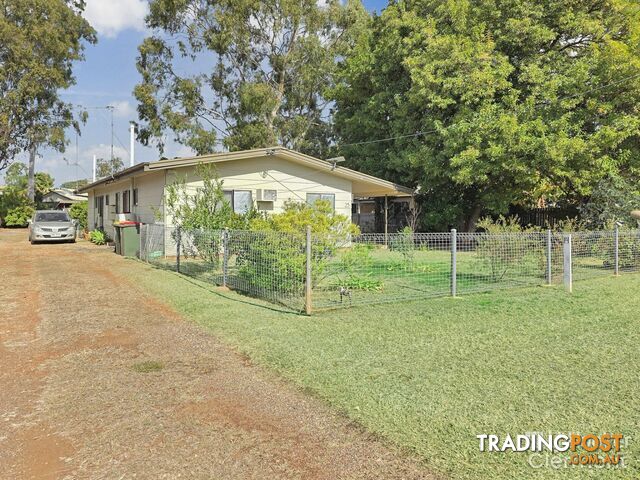 Units 1 & 2/25 Monash Court CLERMONT QLD 4721