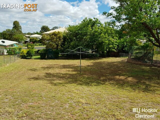 8 Blamey Street CLERMONT QLD 4721