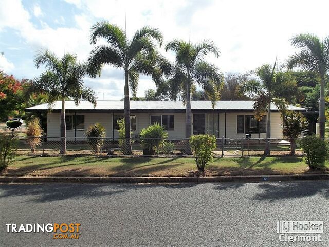 72 Capricorn Street CLERMONT QLD 4721