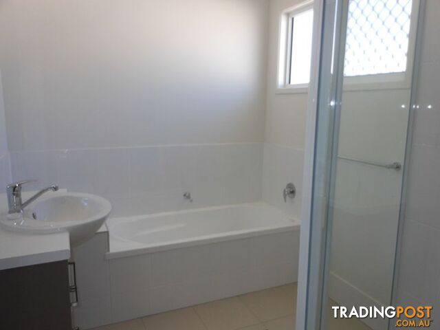 Unit 45/47 McDonald Flat Road CLERMONT QLD 4721