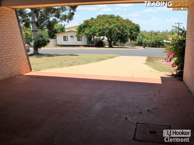 9 Blamey Street CLERMONT QLD 4721