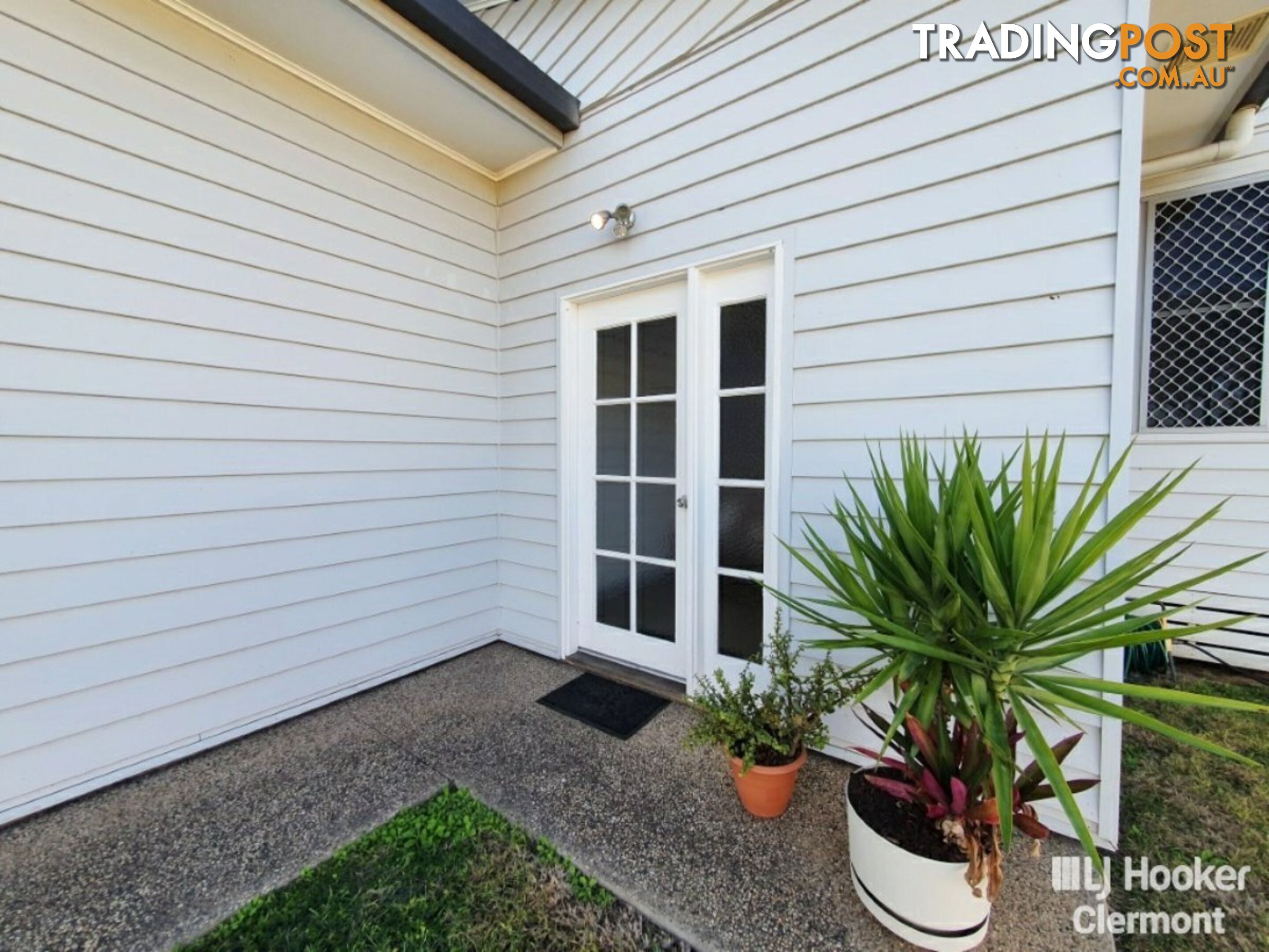 11 Tropic Street CLERMONT QLD 4721