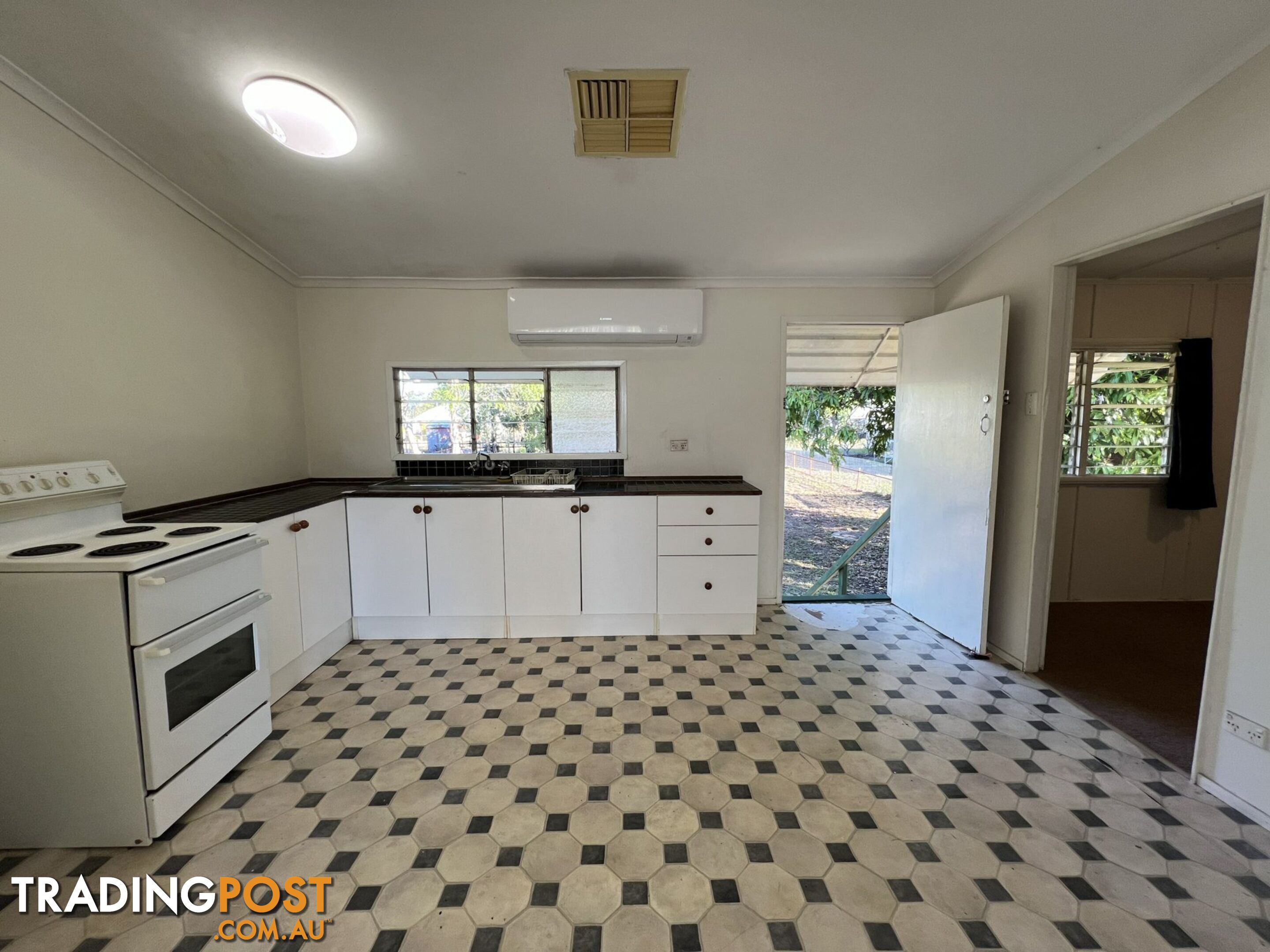 7 French Street CLERMONT QLD 4721