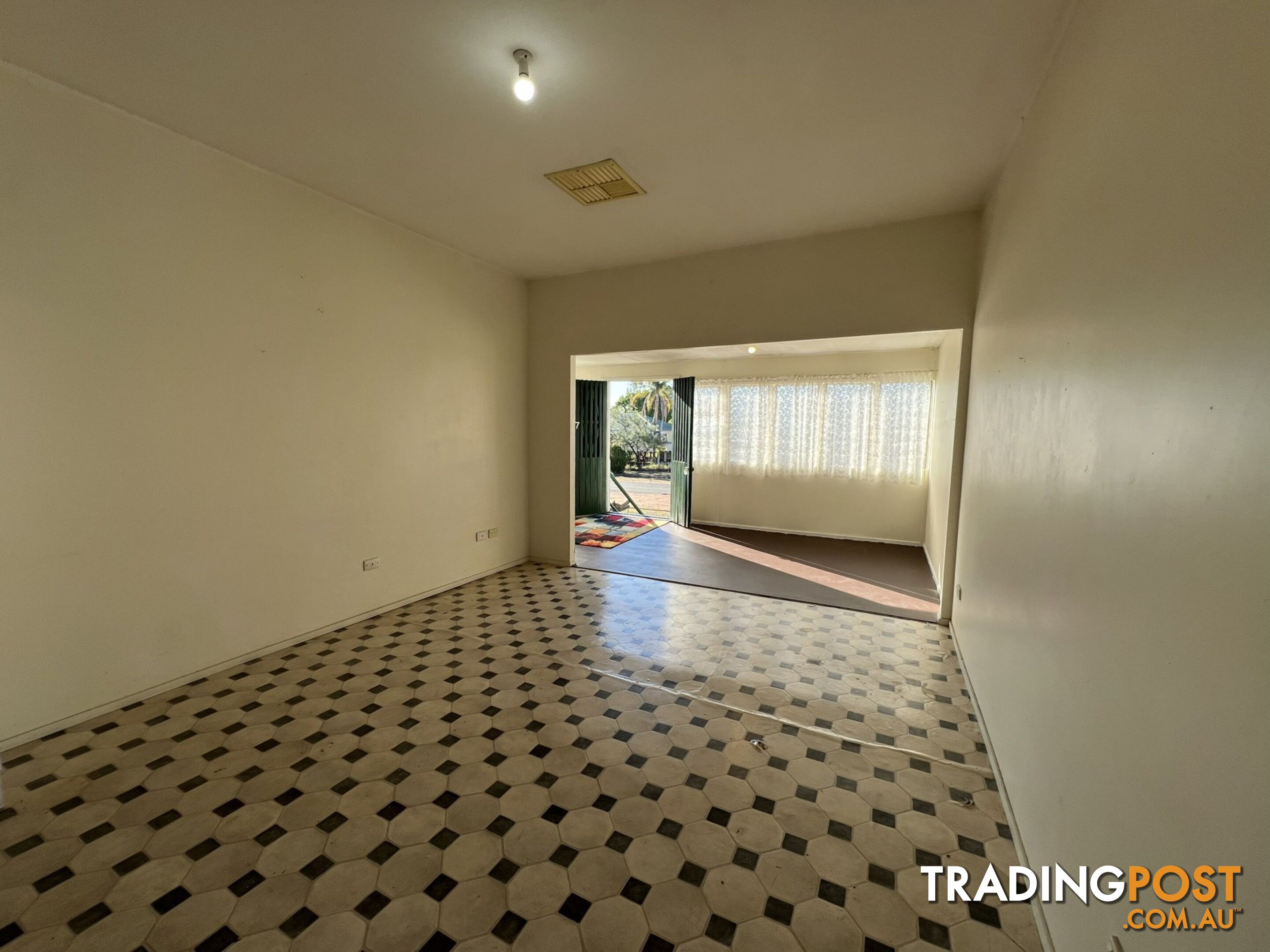 7 French Street CLERMONT QLD 4721