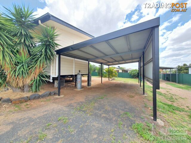 4 East Lane CLERMONT QLD 4721