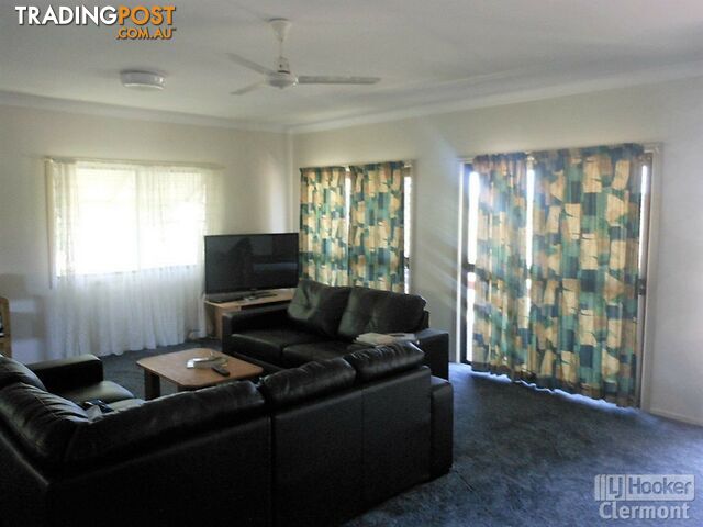 2 Mimosa Street CLERMONT QLD 4721