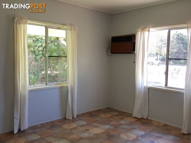 Unit 1/25 Douglass Street CLERMONT QLD 4721