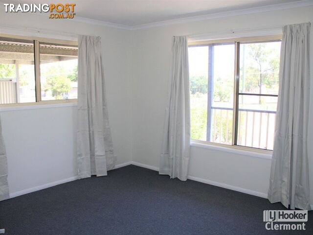 27 Blair Street CLERMONT QLD 4721