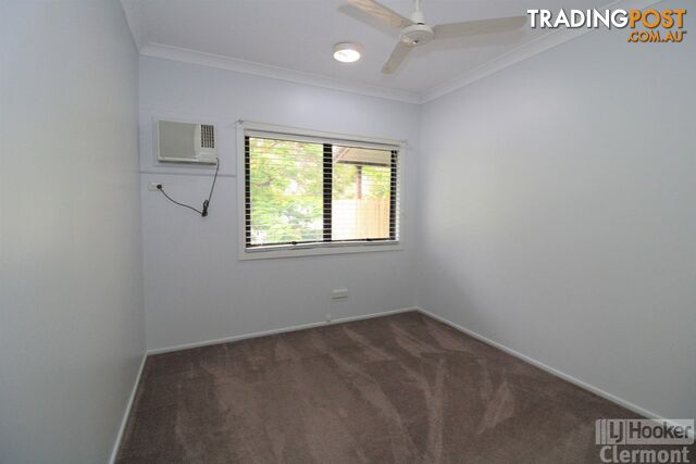 4 East Street CLERMONT QLD 4721