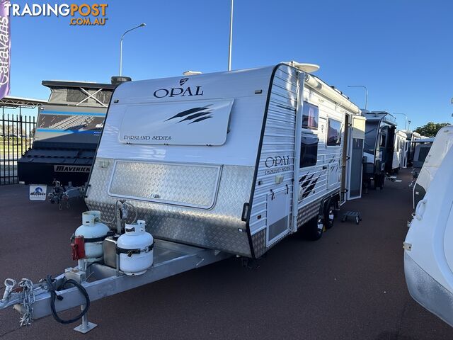 2013 OPAL PARKLAND CARAVAN