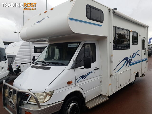 2005 WINNEBAGO LEISURE SEEKER MOTOR HOME