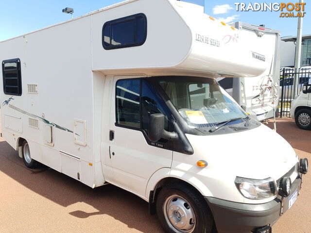 2003 WINNEBAGO FORD MOTOR HOME