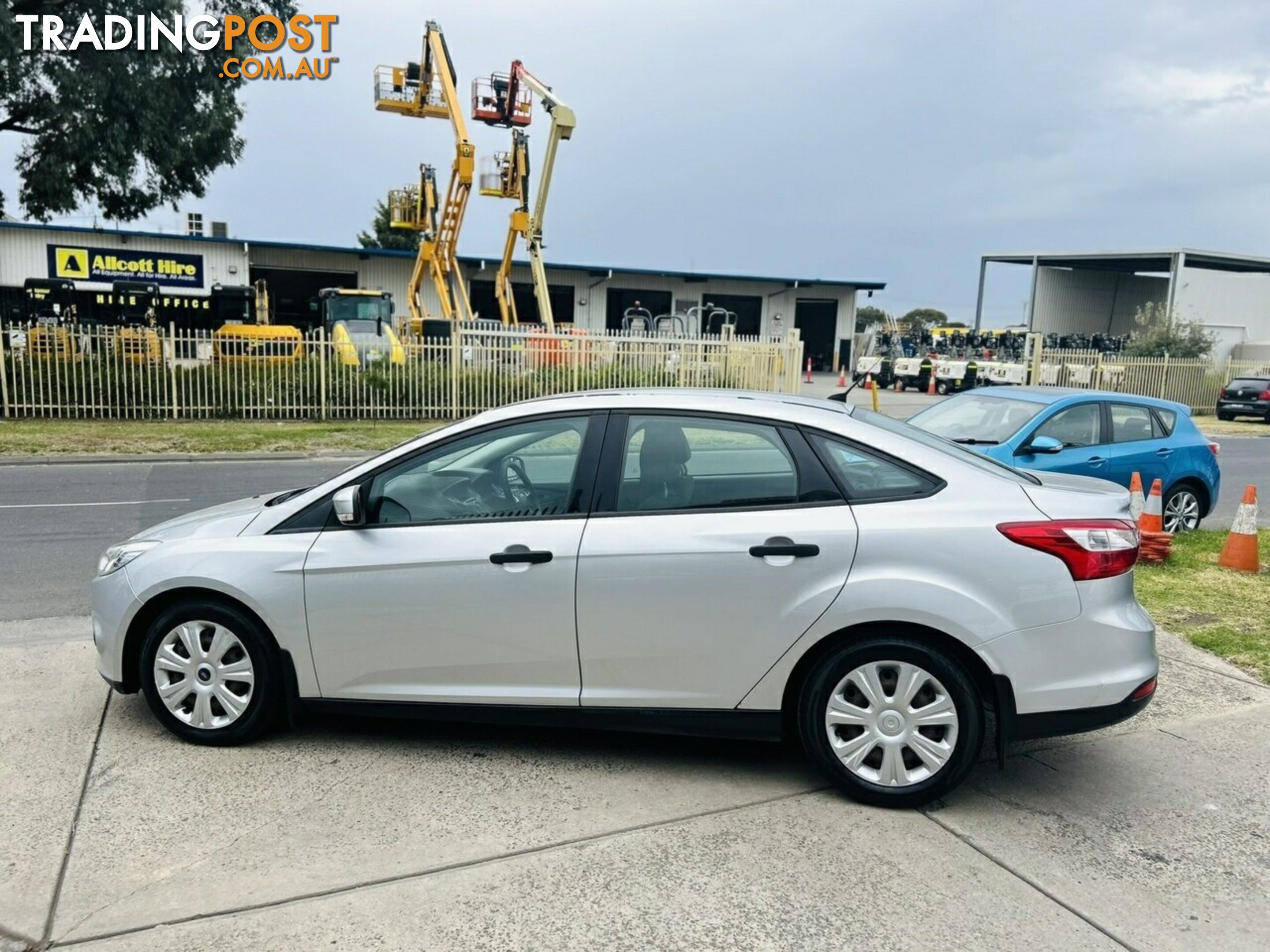 2012 Ford Focus Ambiente LW Sedan