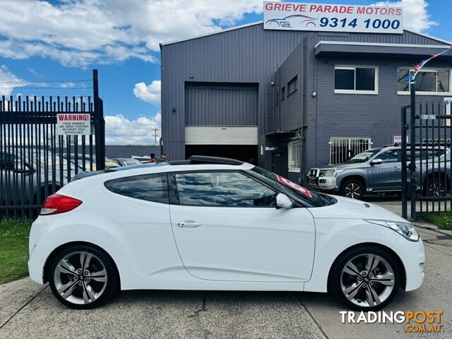 2012 Hyundai Veloster + FS MY13 Coupe