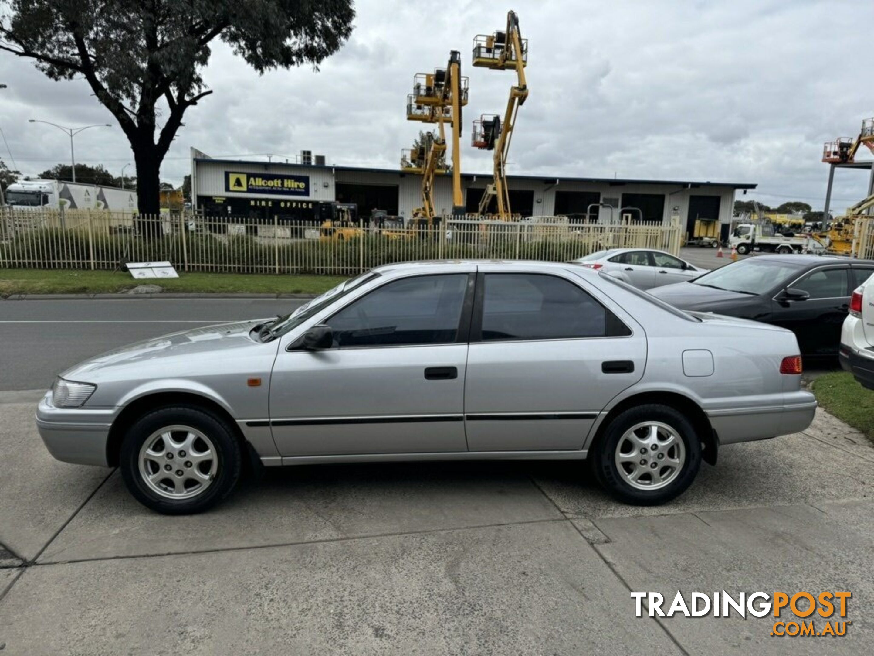 2002 Toyota Camry Advantage SXV20R Sedan