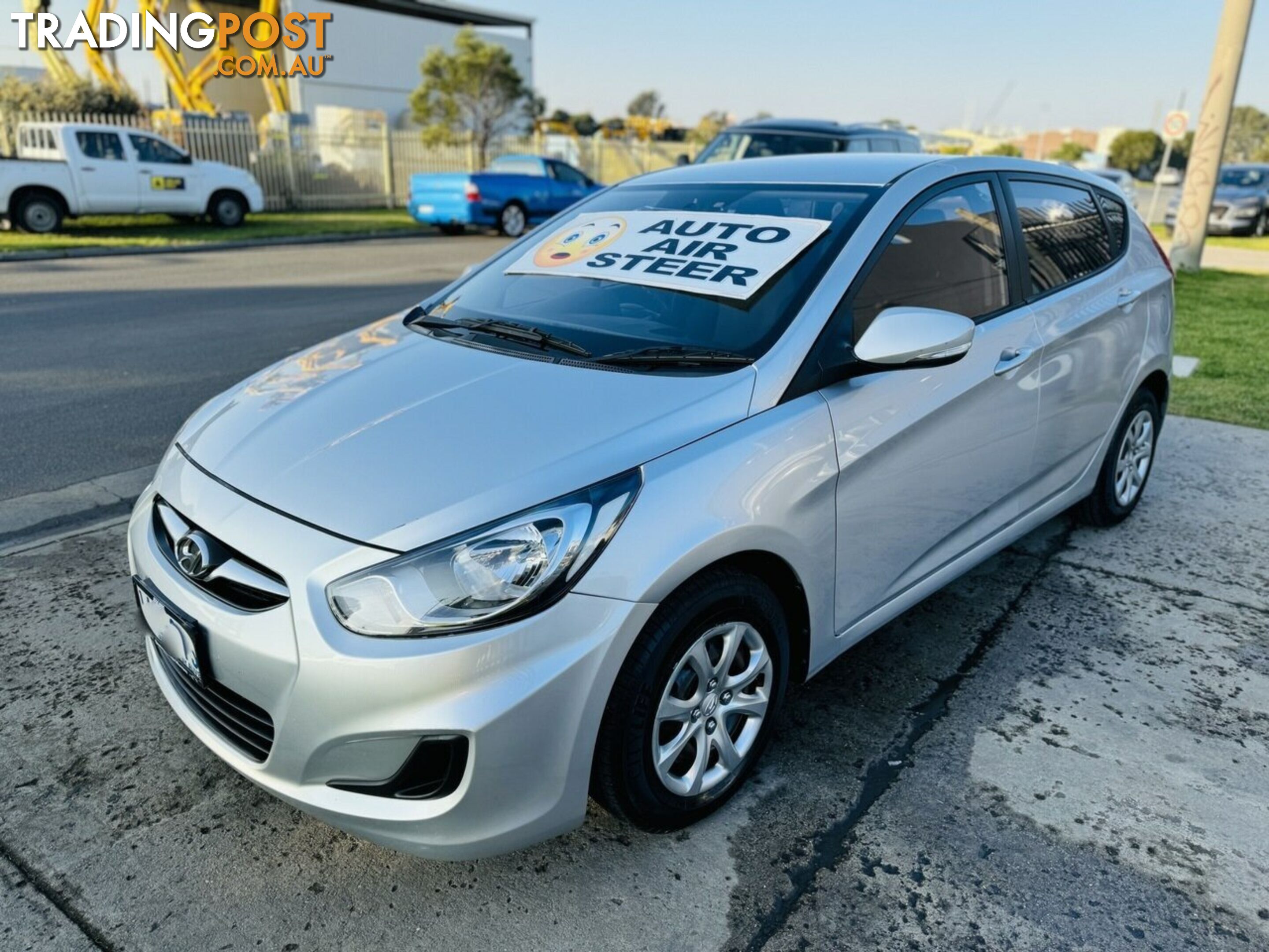 2013 Hyundai Accent Active RB Hatchback