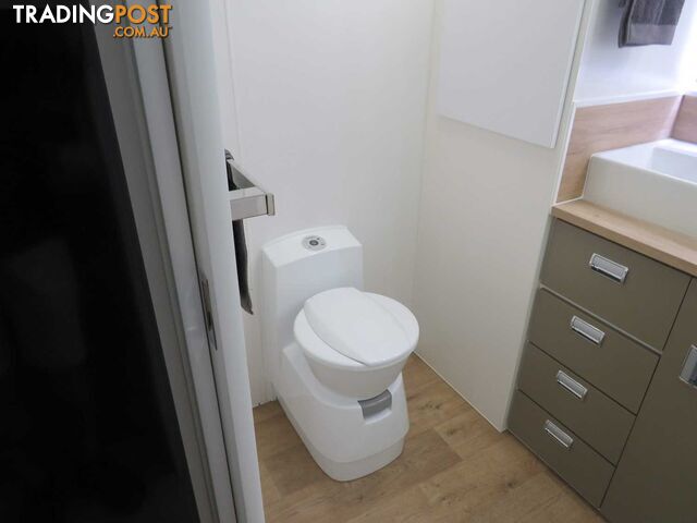 MASTERPIECE 21'6 PERFORMANCE LARGE ENSUITE MP24002