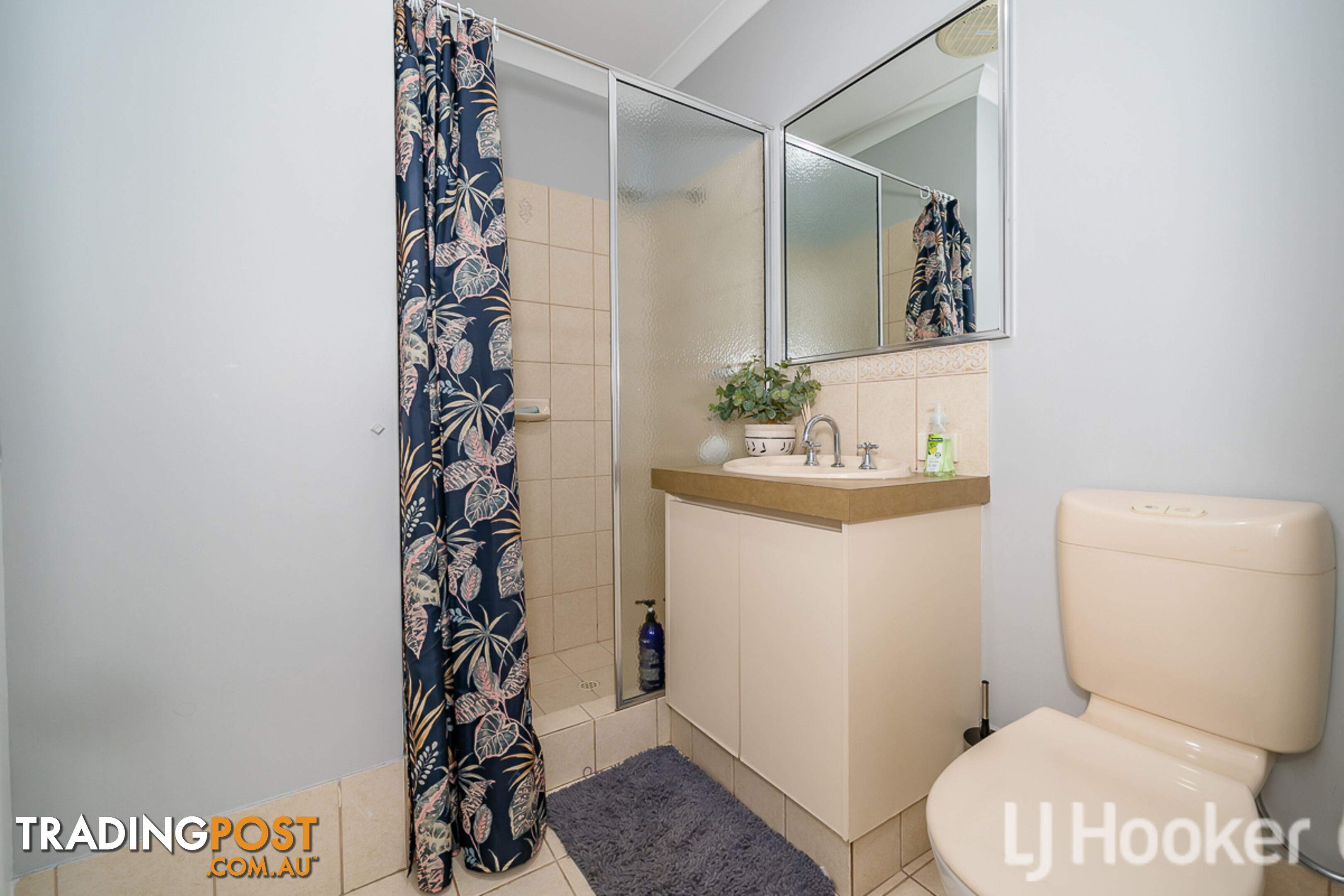 4 Seaspray Place WAIKIKI WA 6169