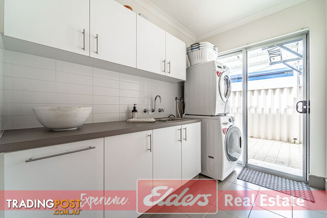 11 Oceanrunner Boulevard SHOALWATER WA 6169