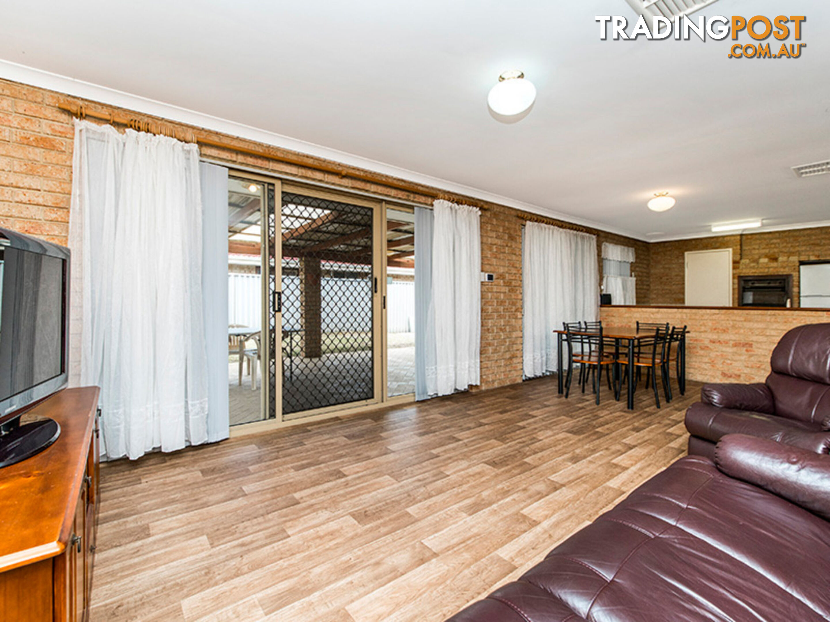 13 Woodbridge Drive COOLOONGUP WA 6168