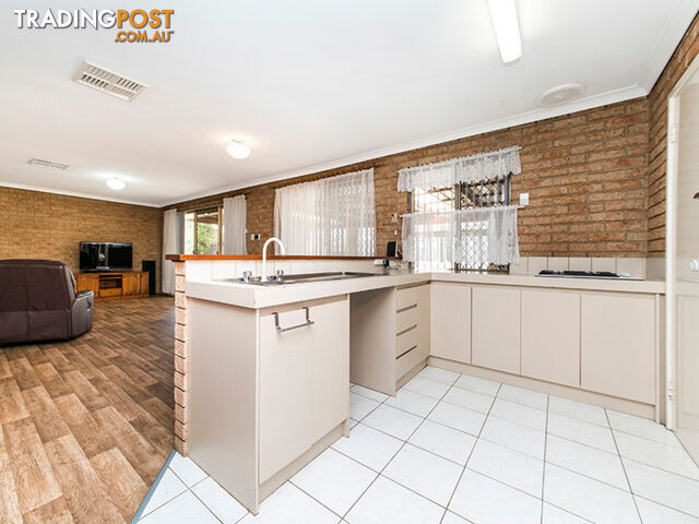 13 Woodbridge Drive COOLOONGUP WA 6168