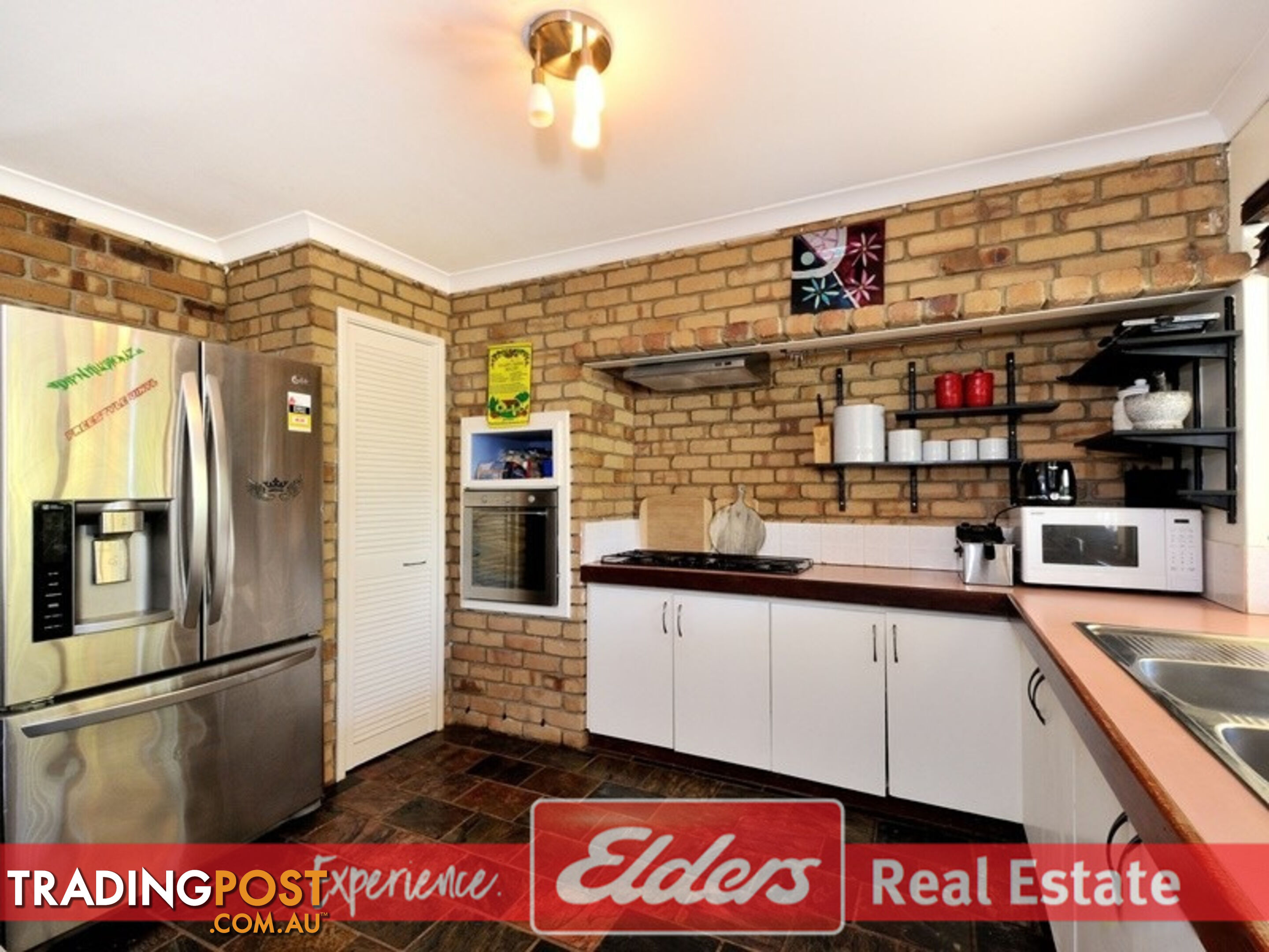 8 Doncaster Gardens PORT KENNEDY WA 6172