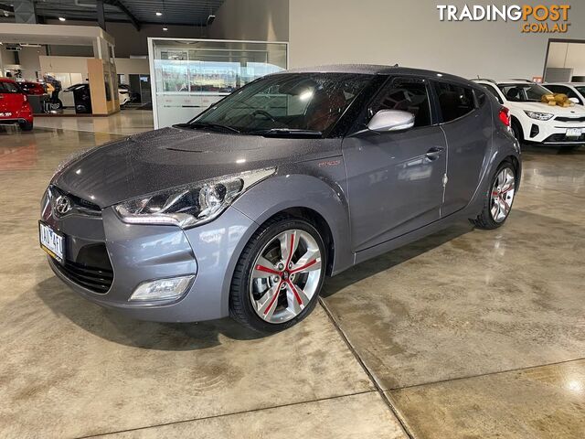2013 Hyundai Veloster Street FS3 Hatchback - photo 4 of 37