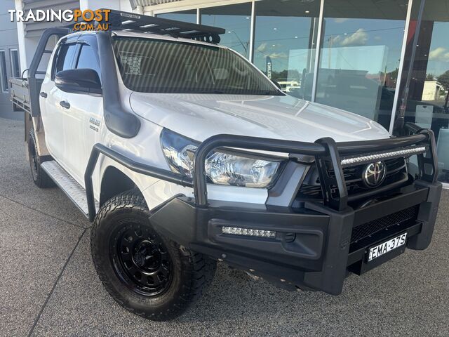 2020 TOYOTA HILUX   DUAL CAB CHASSIS