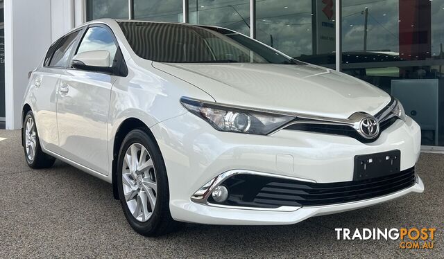 2016 TOYOTA COROLLA ZRE182R  HATCHBACK