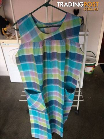 Health & Pride Online Clothing Brand New - Qty 6 - photo 3 of 8