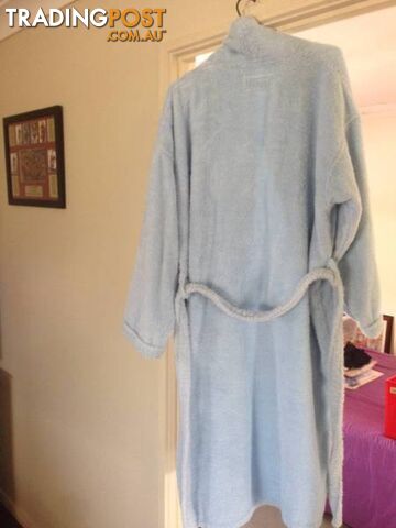 Woman's Bath Robe - Galaxy Manchester - photo 2 of 5
