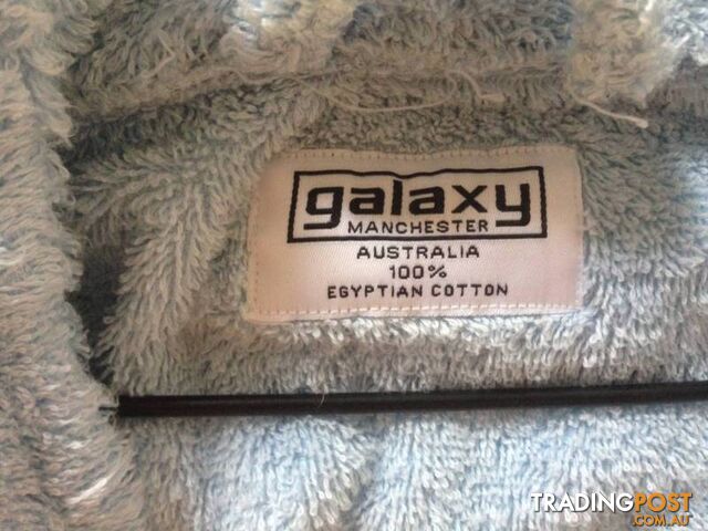 Woman's Bath Robe - Galaxy Manchester - photo 5 of 5