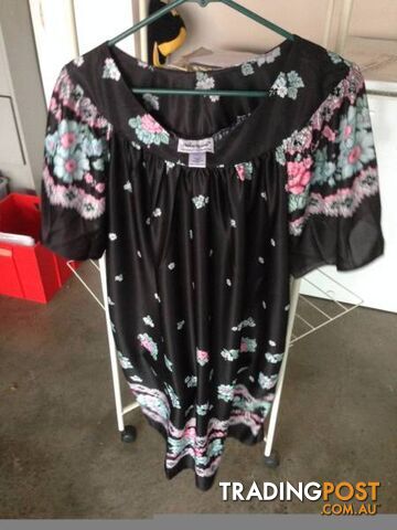 Health & Pride Online Clothing Brand New - Qty 11 - photo 2 of 9