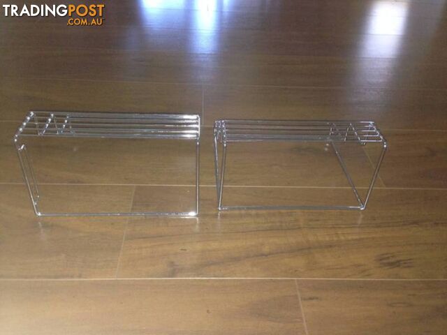 Metal Frames 3 Tier. Qty 2 - photo 3 of 5