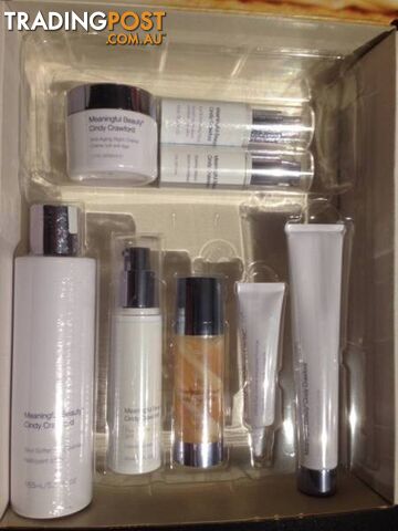 Meaningful Beauty Cindy Crawford Kits - Qty 3 - photo 2 of 8