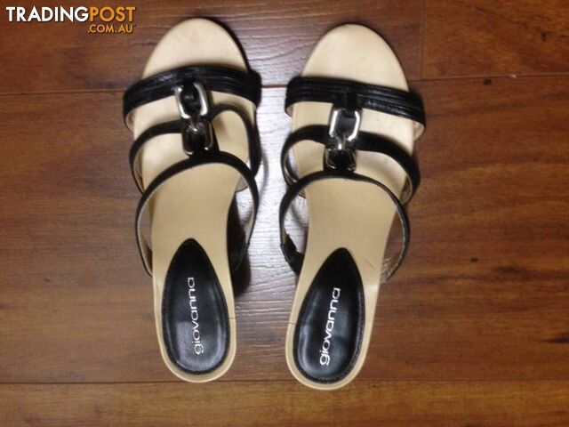 Giovanna Wedges. Black. Leather Upper. Black. Size 7.