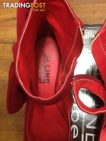 Line Label Low Wedges. Bright Red. Leather & Suede. Size 7 - photo 2 of 6