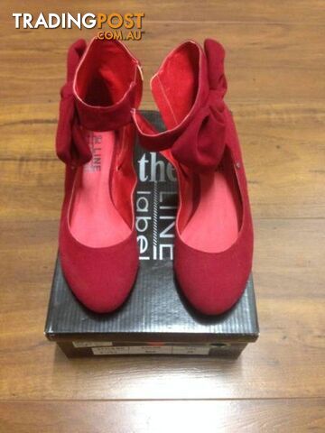 Line Label Low Wedges. Bright Red. Leather & Suede. Size 7
