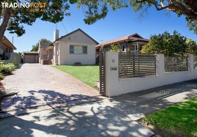 16 Robinson Street STRATHFIELD SOUTH NSW 2136