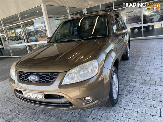 2011 FORD ESCAPE   WAGON