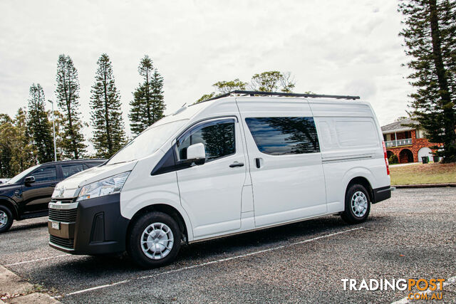 2024 TOYOTA HIACE   VAN