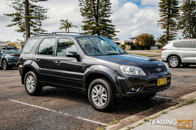 2010 FORD ESCAPE   WAGON