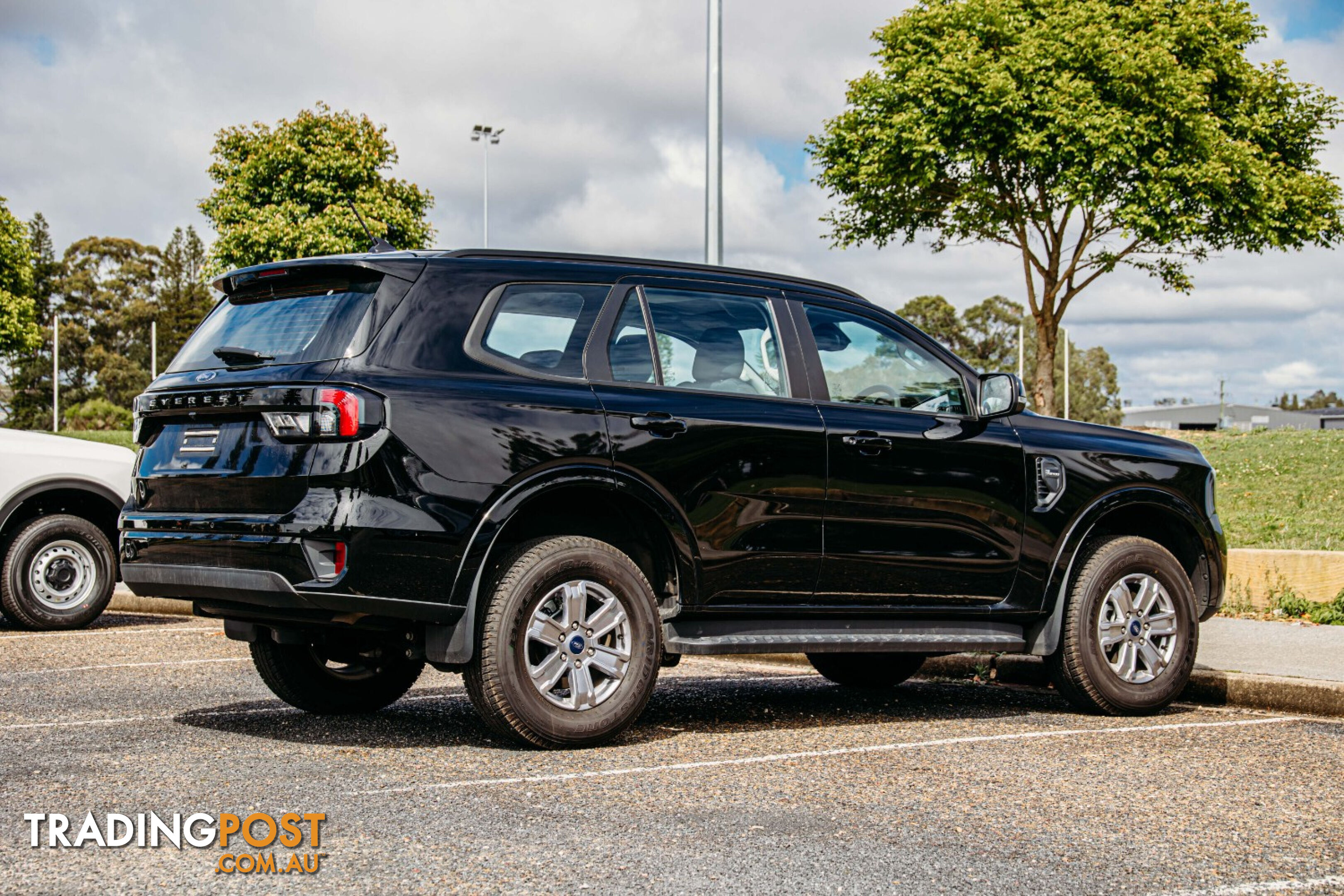 2024 FORD EVEREST AMBIENTE  SUV