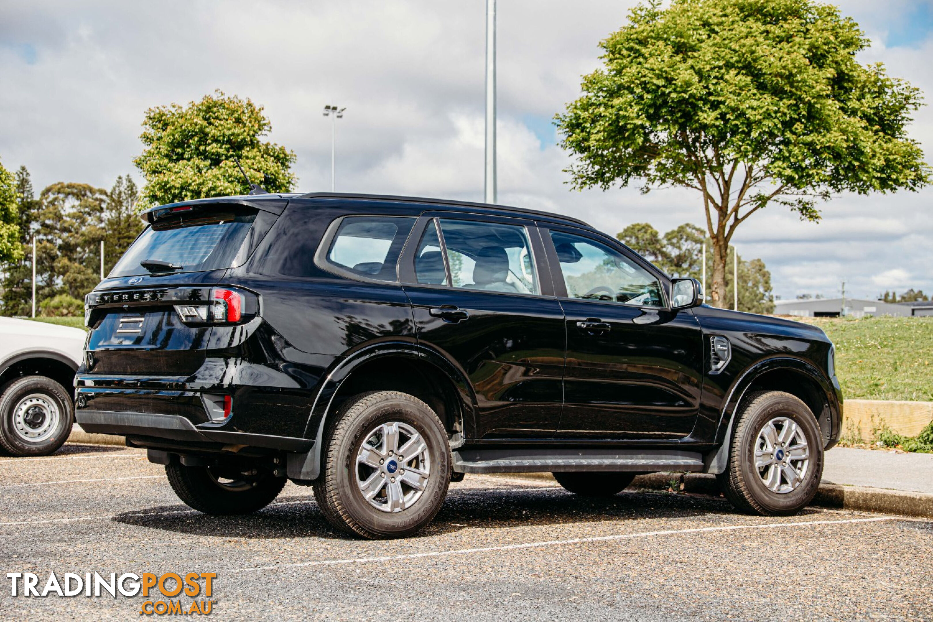 2024 FORD EVEREST AMBIENTE  SUV