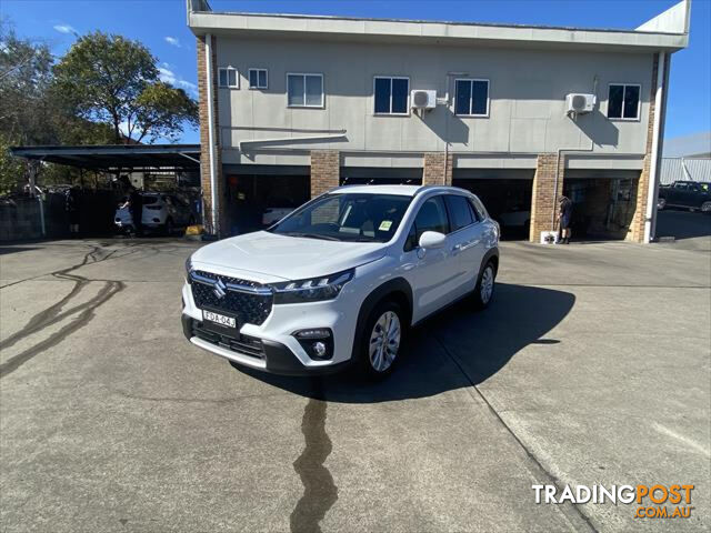 2023 SUZUKI S-CROSS   SUV